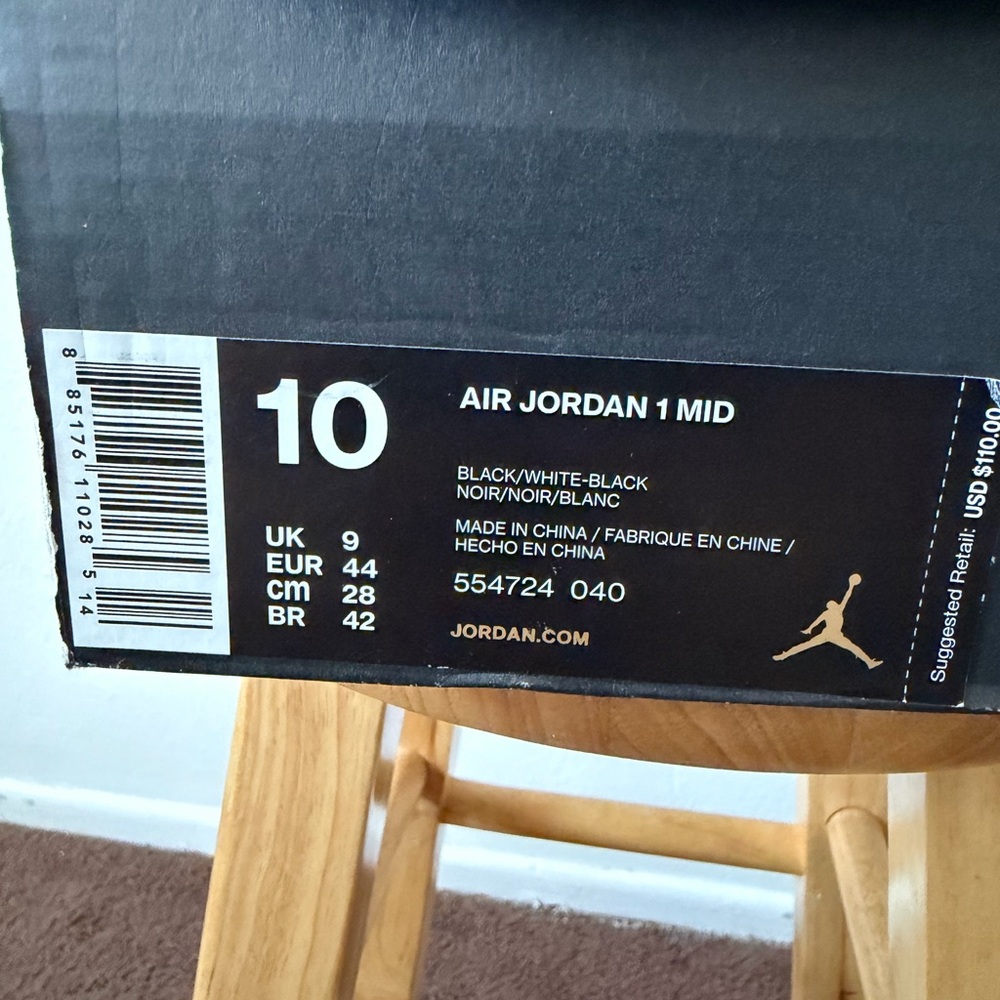 Air Jordan Black 1 mid Sneakers - Picture 8 of 8